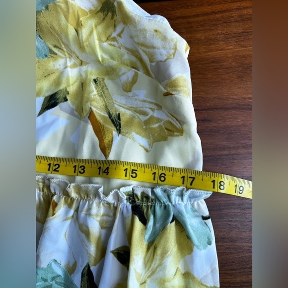 Hayden Yellow Floral Dress size small - Picture 12 of 13
